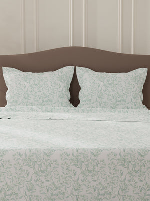 Lumina Floret 100% Cotton 144 TC Green & White Floral Double Bedsheet with 2 Pillow Covers