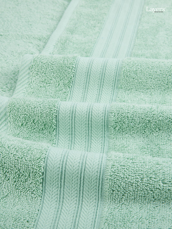 Be Bold 100% Cotton 450 GSM Green Solid Bath Towel - Pack of 1 (150 L cm x 75 W cm)