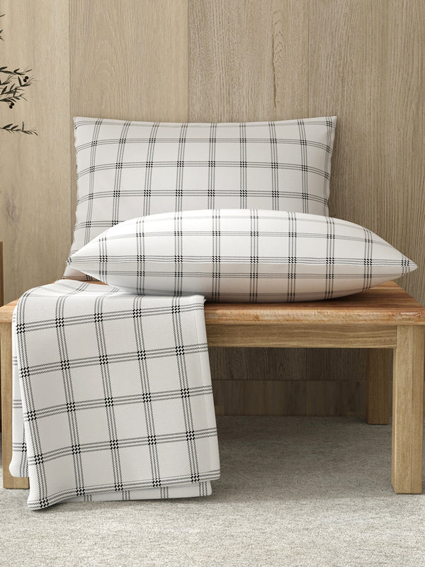 Zen 225 CVC White & Black Plaid King Size Bedsheet with 2 Pillow Covers