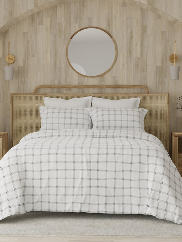 Zen 225 CVC White & Black Plaid King Size Bedsheet with 2 Pillow Covers
