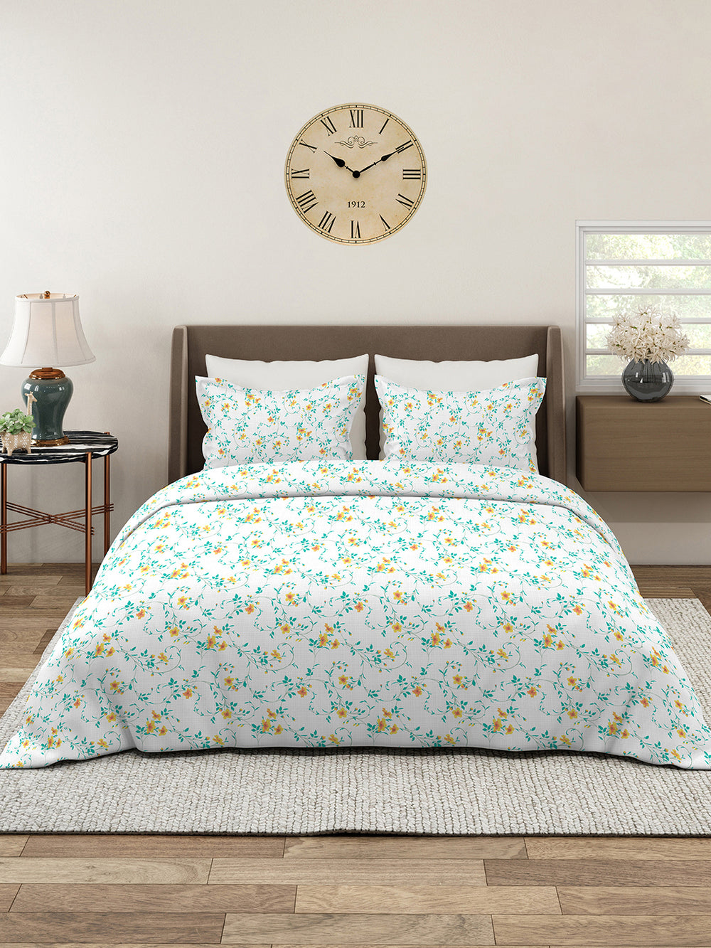 Aria Microfibre 125 GSM Blue & White Floral Double Size Bedsheet with 2 Pillow Covers