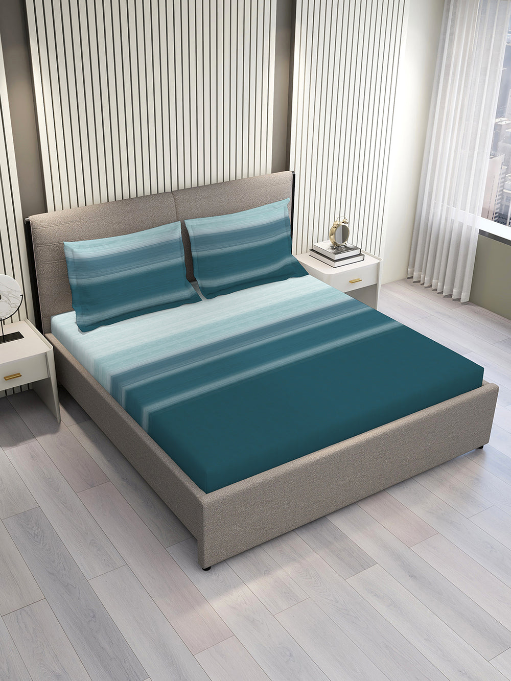 Duracount 225 CVC Blue Stripes King Size Bedsheet with 2 Pillow Covers