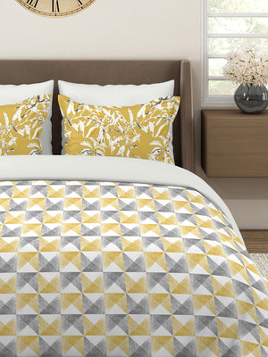 Illuminating Homes 100% Cotton 144 TC Multicolor Geometrical Double Size Bedsheet with 2 Pillow Covers