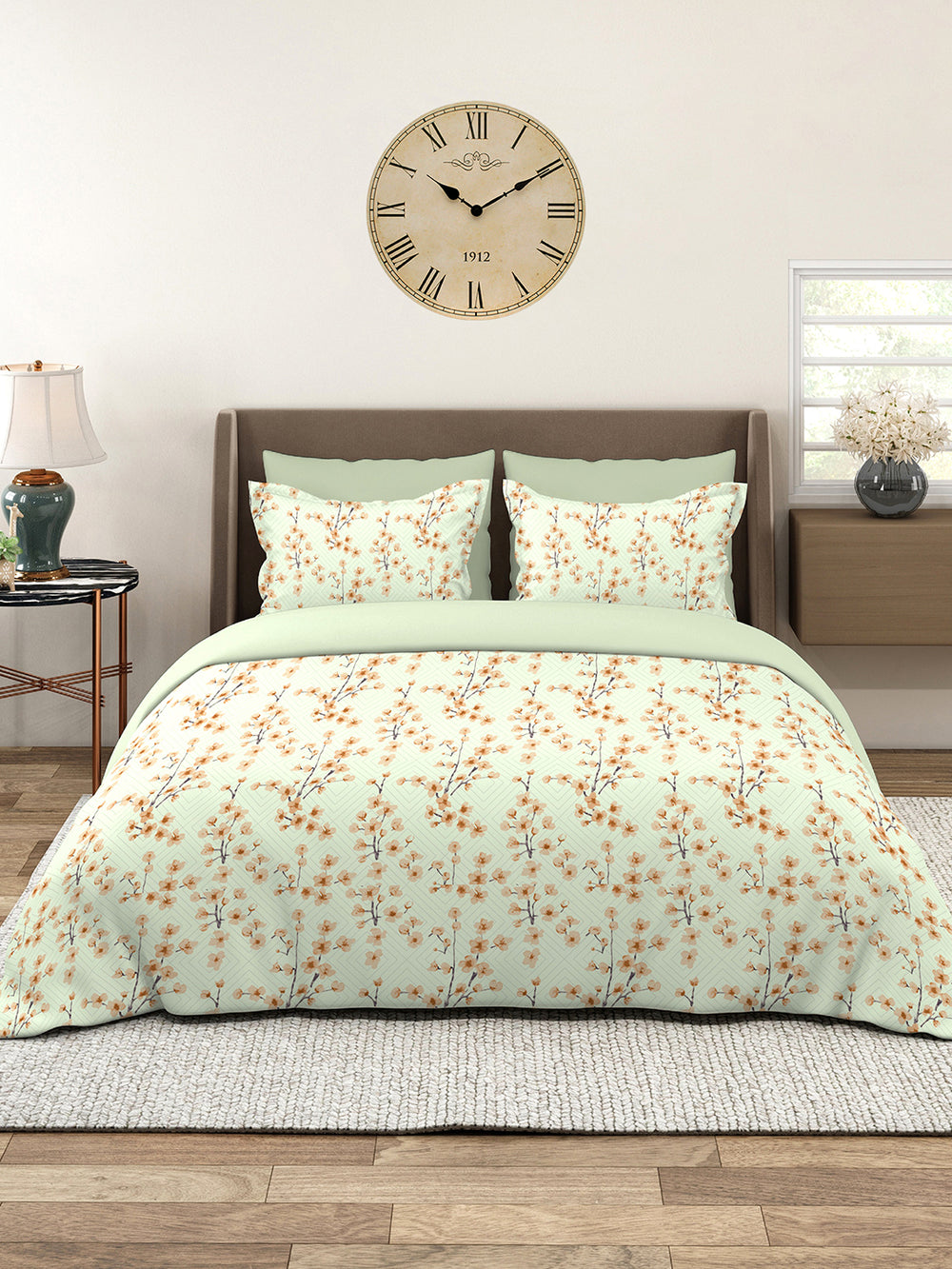 Home Easy 100% Cotton 144 TC Light Green Floral King Size Bedsheet with 2 Pillow Covers