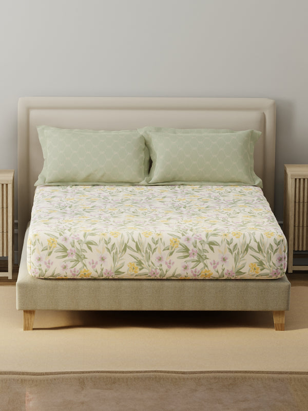 BasicX 100% Cotton 120 TC Green & White Floral King Bedsheet with 2 Pillow Covers