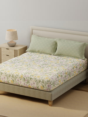 BasicX 100% Cotton 120 TC Green & White Floral King Bedsheet with 2 Pillow Covers