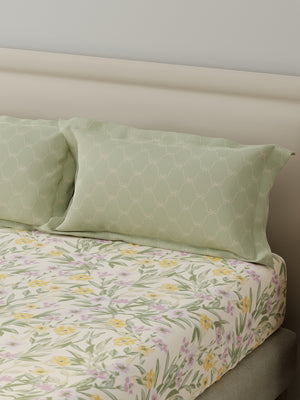BasicX 100% Cotton 120 TC Green & White Floral King Bedsheet with 2 Pillow Covers