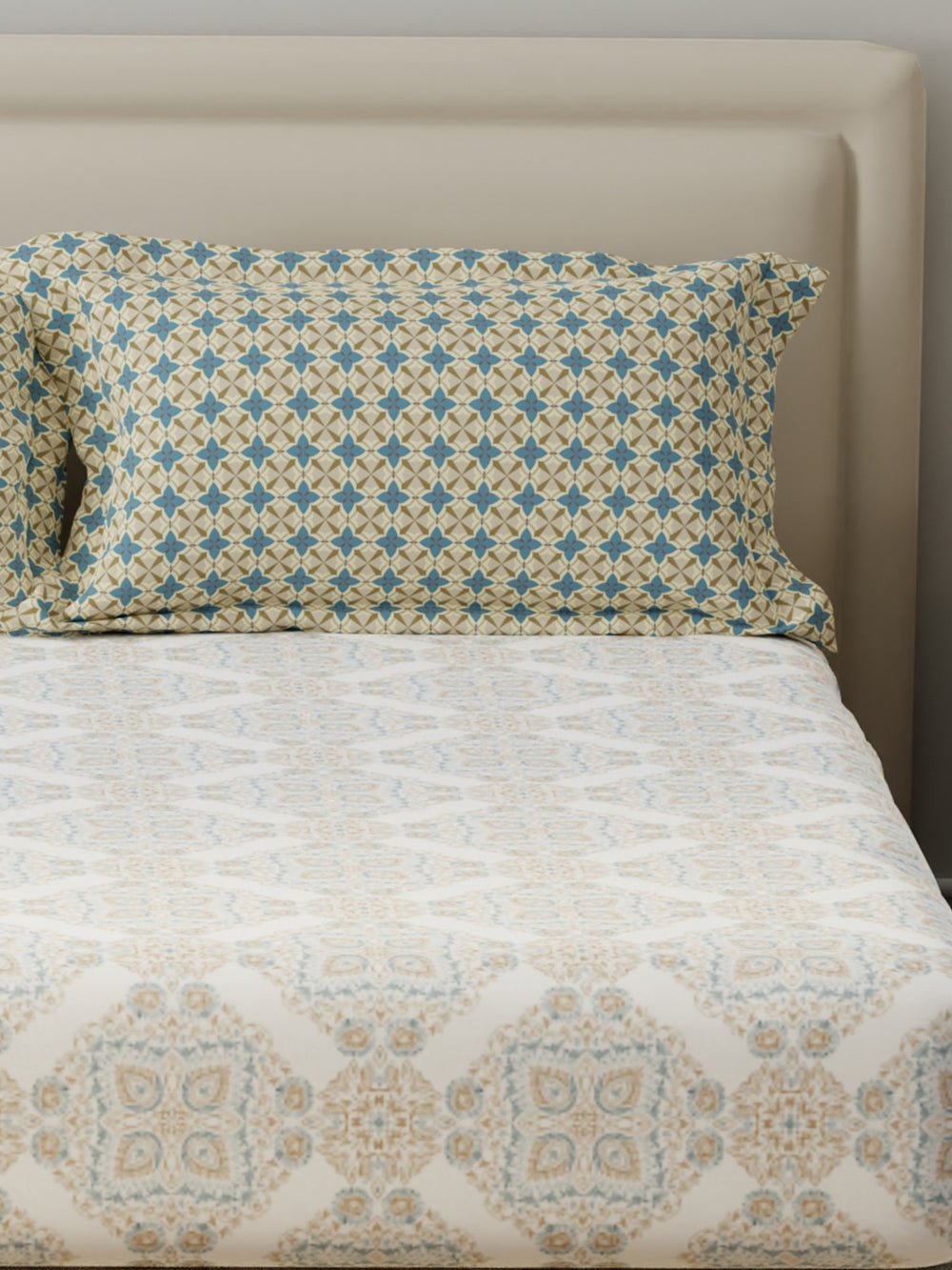 BasicX 100% Cotton 120 TC Blue & White Printed King Bedsheet with 2 Pillow Covers