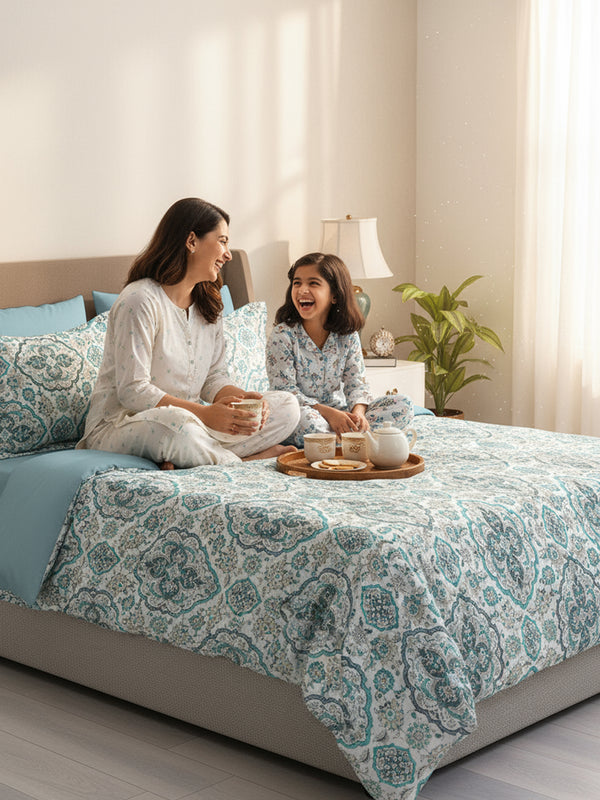 Double Size Bedsheet Set with Gift Box - 100% Cotton 144 TC Blue and White Ethnic, Glory Collection